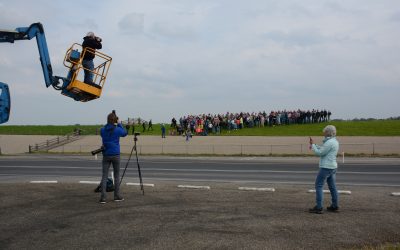 Hoge opkomst fotoshoot tijdsdocument Holwerd aan Zee